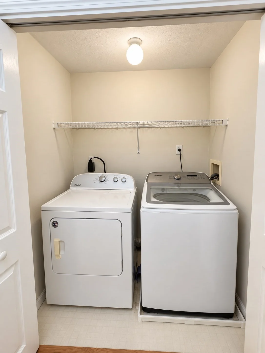 2 bed, 2 bath apartment for rent at 22 Water Wheel Cir Unit 22, Templeton — photo 10 of 14