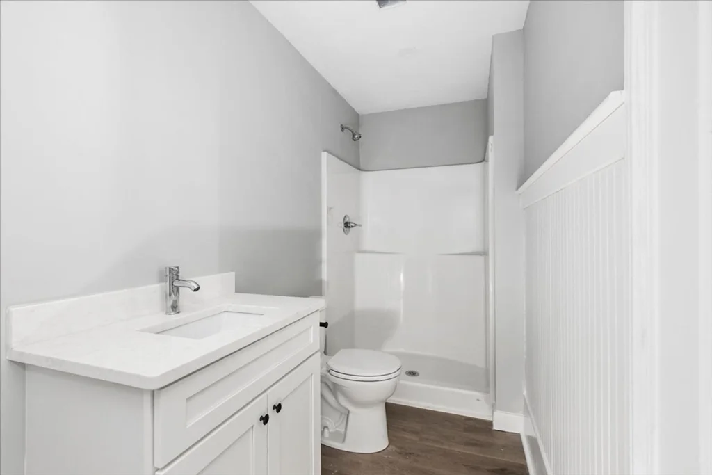 1 bed, 1 bath apartment for rent at 22 Waverly St Unit 102, Worcester — photo 6 of 13