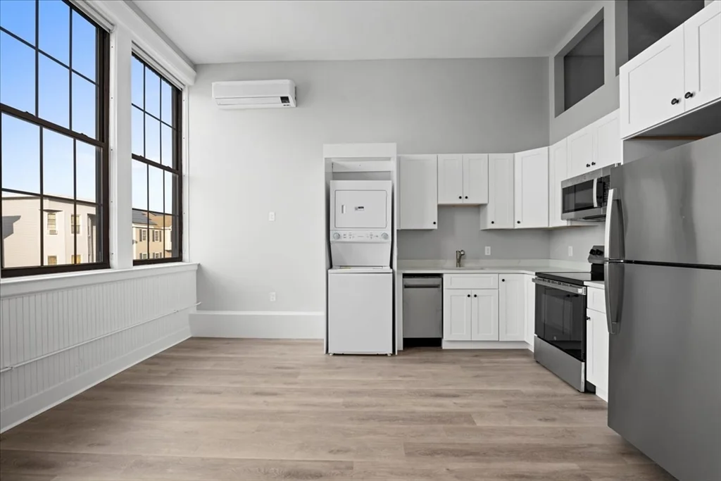 1 bed, 1 bath apartment for rent at 22 Waverly St Unit 102, Worcester — photo 10 of 13