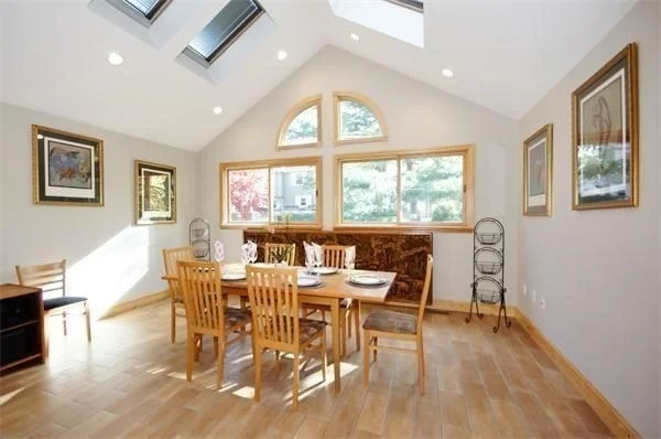 5 bed, 4+ bath apartment for rent at 22 Westlund Rd, Belmont — photo 4 of 26