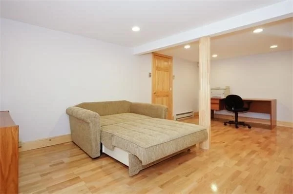 5 bed, 4+ bath apartment for rent at 22 Westlund Rd, Belmont — photo 20 of 26