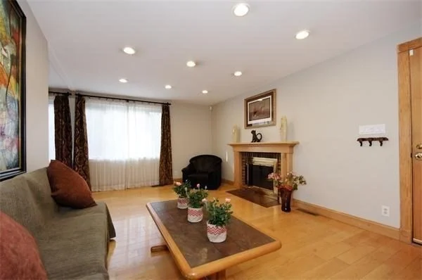 5 bed, 4+ bath apartment for rent at 22 Westlund Rd, Belmont — photo 8 of 26
