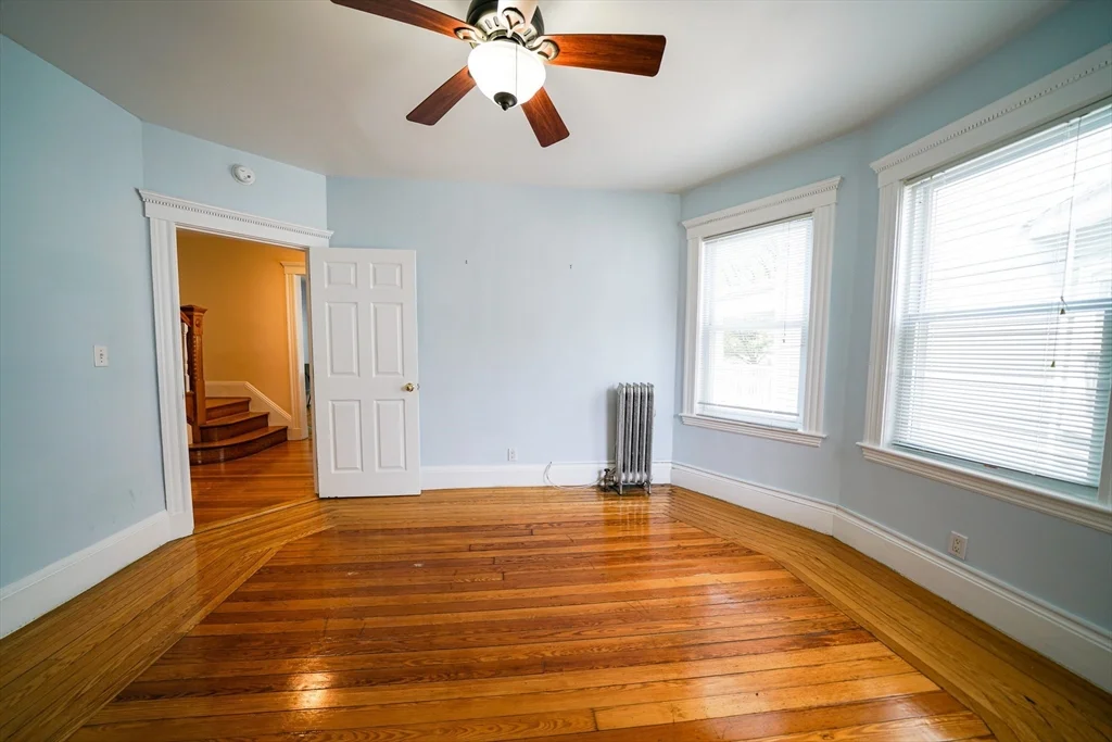 6 bed, 3 bath apartment for rent at 22 Winslow Rd Unit 22, North Brookline — photo 8 of 25