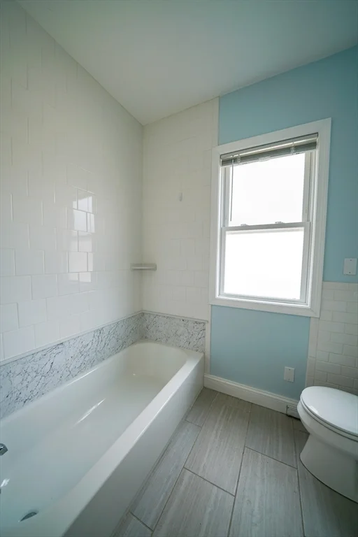 6 bed, 3 bath apartment for rent at 22 Winslow Rd Unit 22, North Brookline — photo 9 of 25