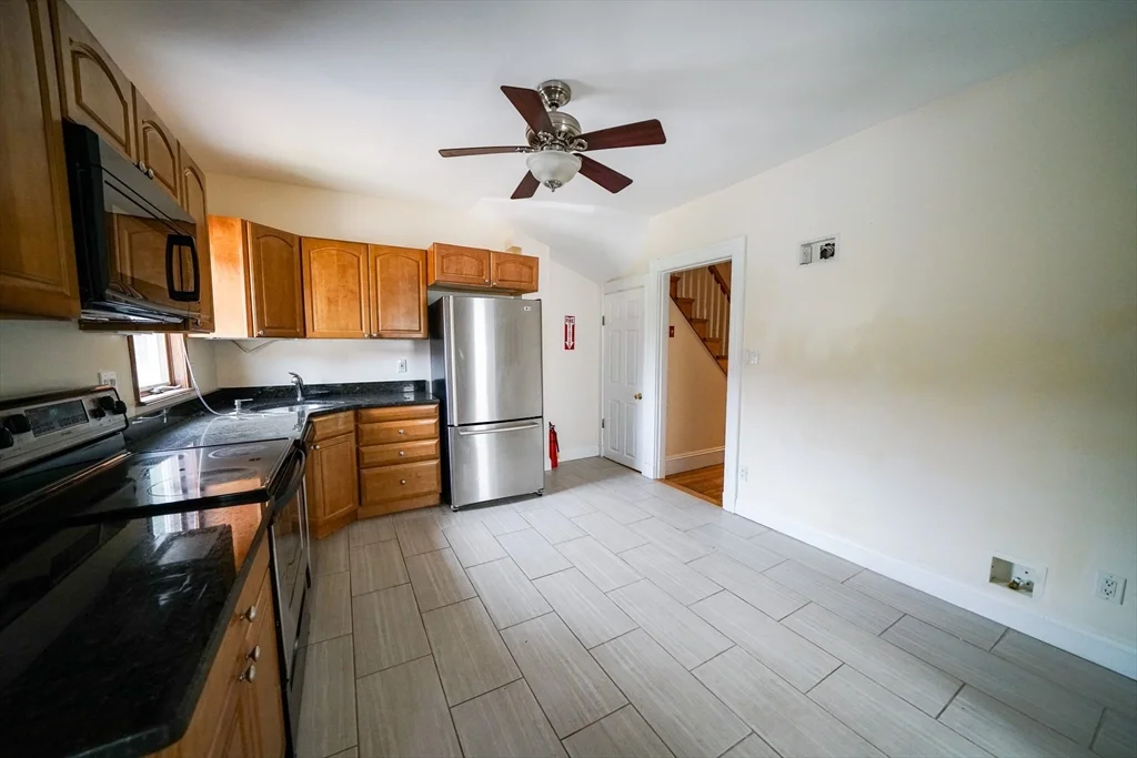 6 bed, 3 bath apartment for rent at 22 Winslow Rd Unit 22, North Brookline — photo 1 of 25
