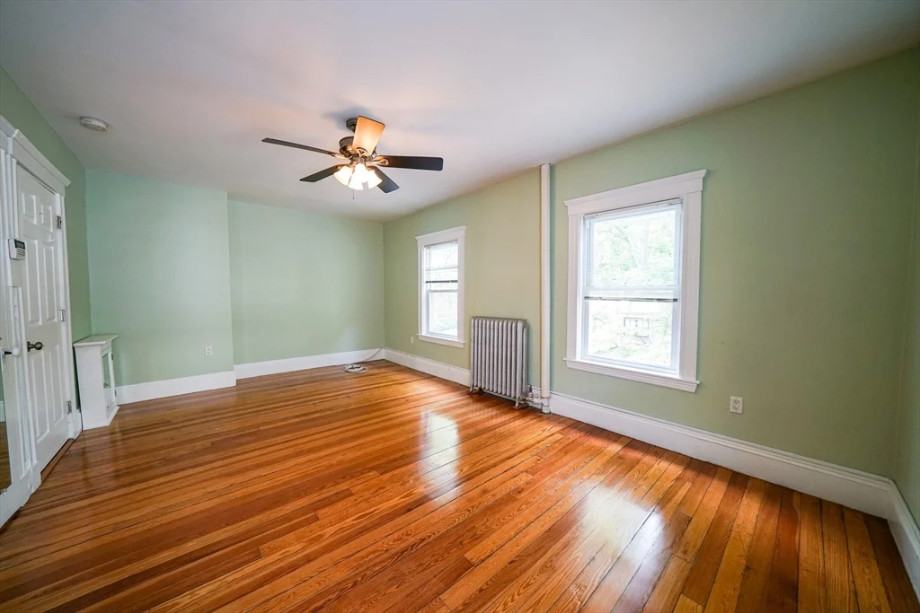 6 bed, 3 bath apartment for rent at 22 Winslow Rd Unit 22, North Brookline — photo 12 of 25