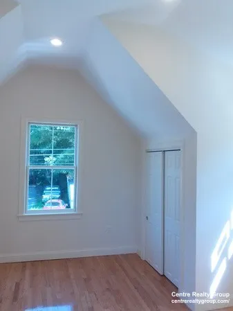 1 bed, 1 bath apartment for rent at 22 Winter St Unit 1, Newton Upper Falls — photo 6 of 10