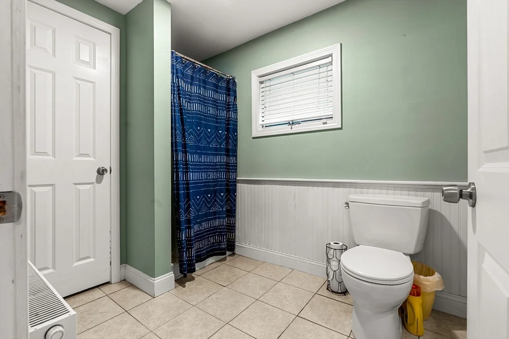 4 bed, 1 bath apartment for rent at 22 Witham St Unit 1, Gloucester — photo 23 of 27