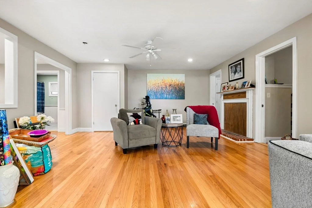 4 bed, 1 bath apartment for rent at 22 Witham St Unit 1, Gloucester — photo 13 of 27