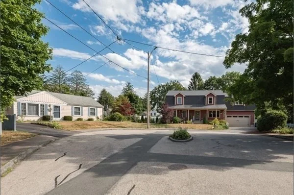 3 bed, 1 bath apartment for rent at 22 Woodedge Ln, Braintree — photo 2 of 16