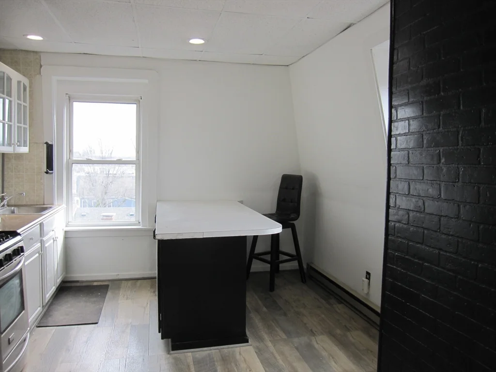 2 bed, 1 bath apartment for rent at 22 Woodworth Unit Top, Dorchester — photo 2 of 39