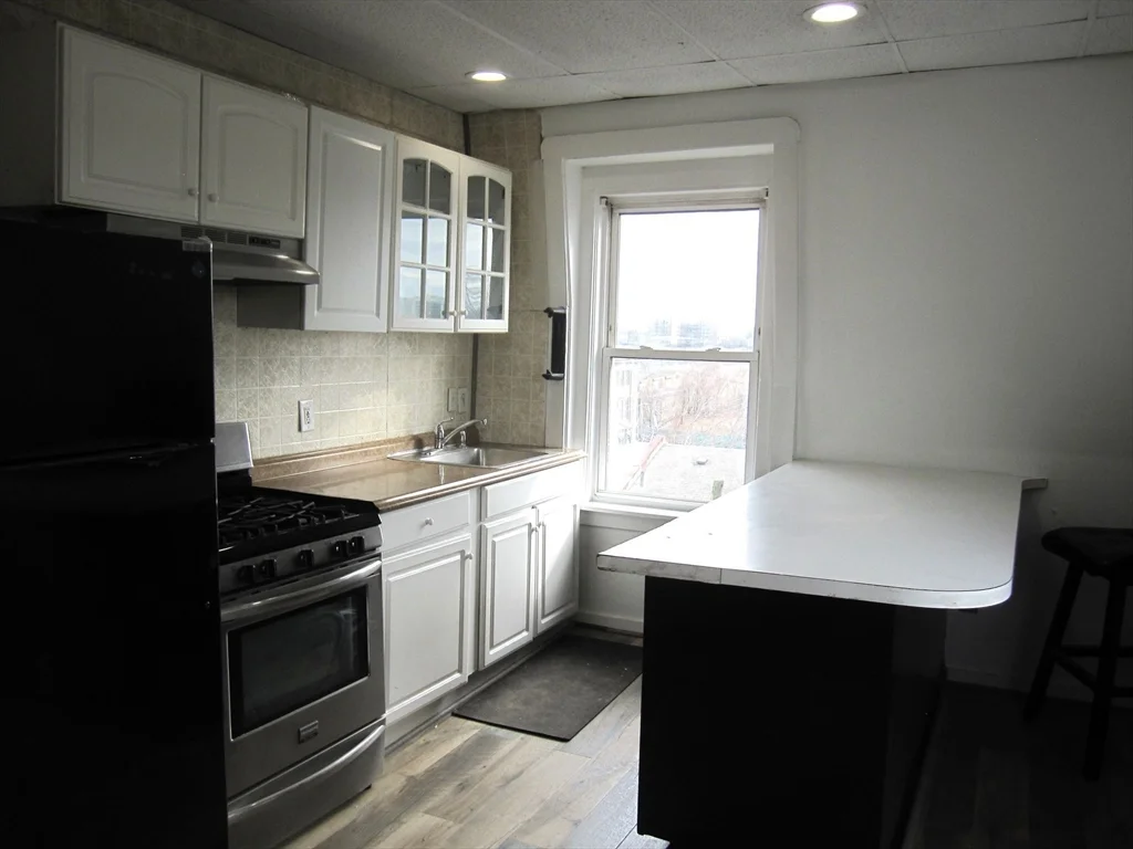 2 bed, 1 bath apartment for rent at 22 Woodworth Unit Top, Dorchester