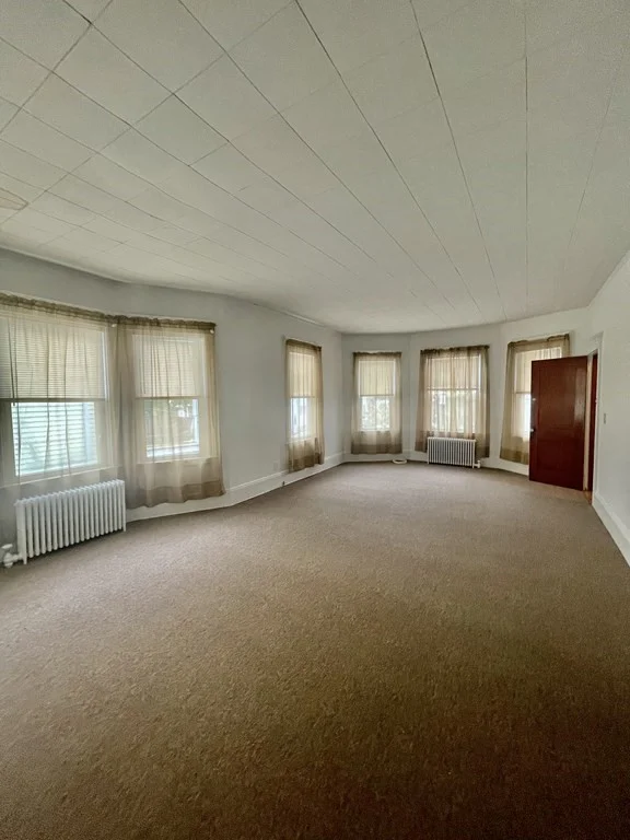 3 bed, 1 bath apartment for rent at 220-222 Mount Pleasant St Unit B, Northwest — photo 2 of 12