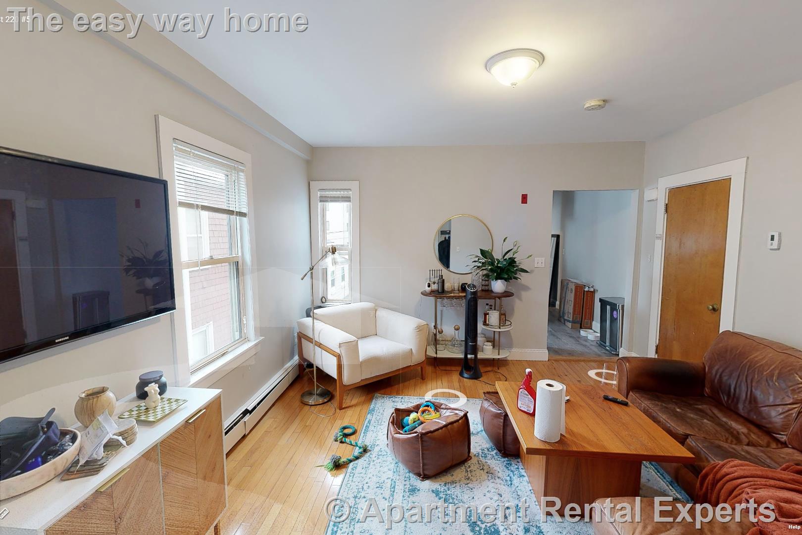 2 bed, 1 bath apartment for rent at 220 Banks St Unit 5, Riverside — photo 2 of 10