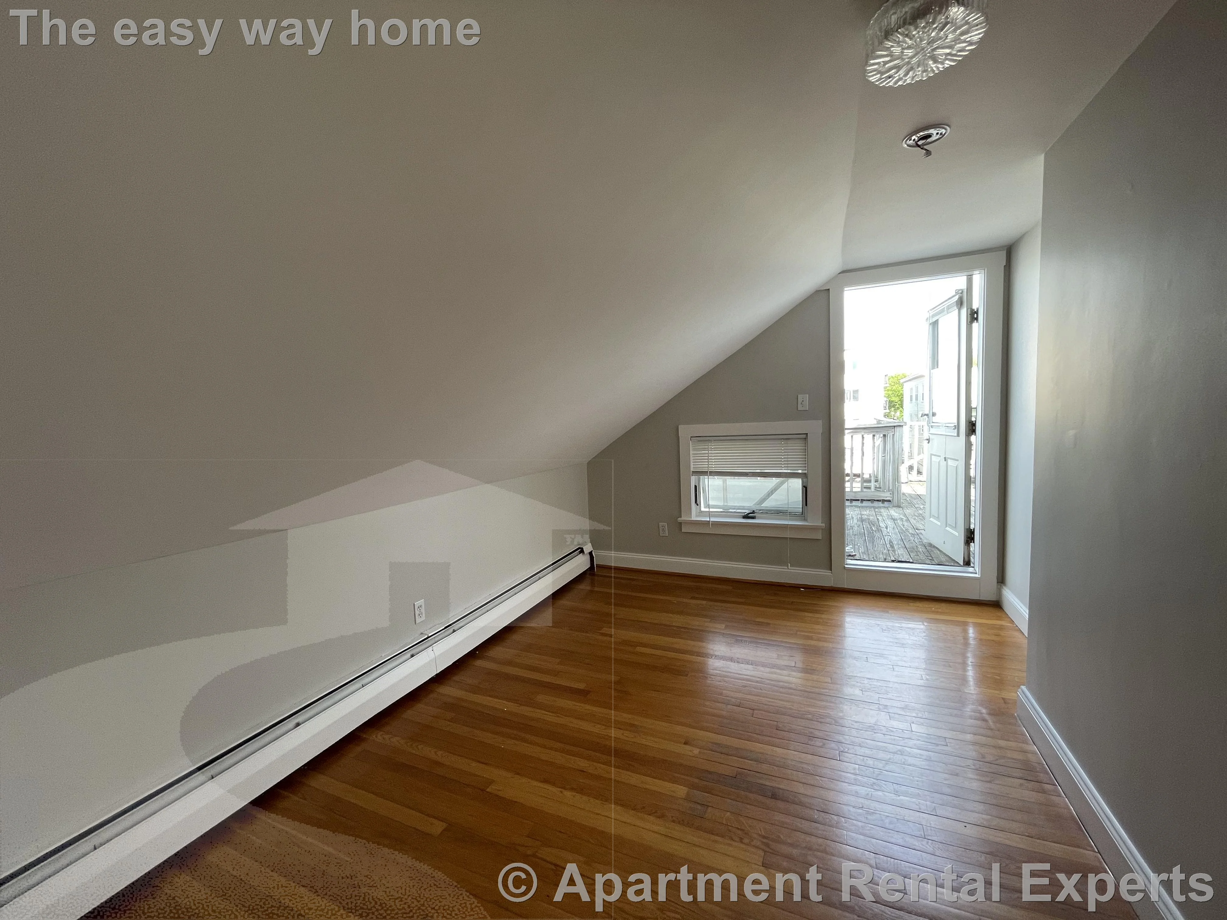 2 bed, 1 bath apartment for rent at 220 Banks St Unit 5, Riverside — photo 7 of 9