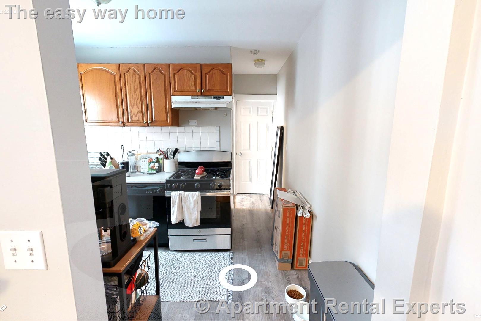 2 bed, 1 bath apartment for rent at 220 Banks St Unit 5, Riverside — photo 4 of 10
