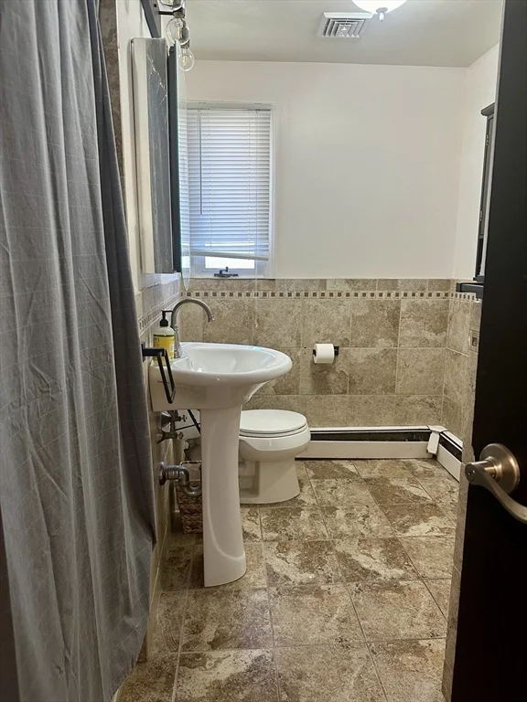3 bed, 1 bath apartment for rent at 220 Beacon St, Framingham — photo 10 of 15