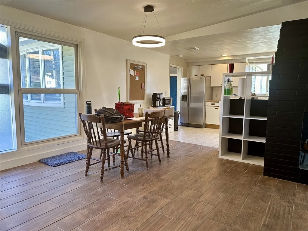 3 bed, 1 bath apartment for rent at 220 Beacon St, Framingham — photo 7 of 15