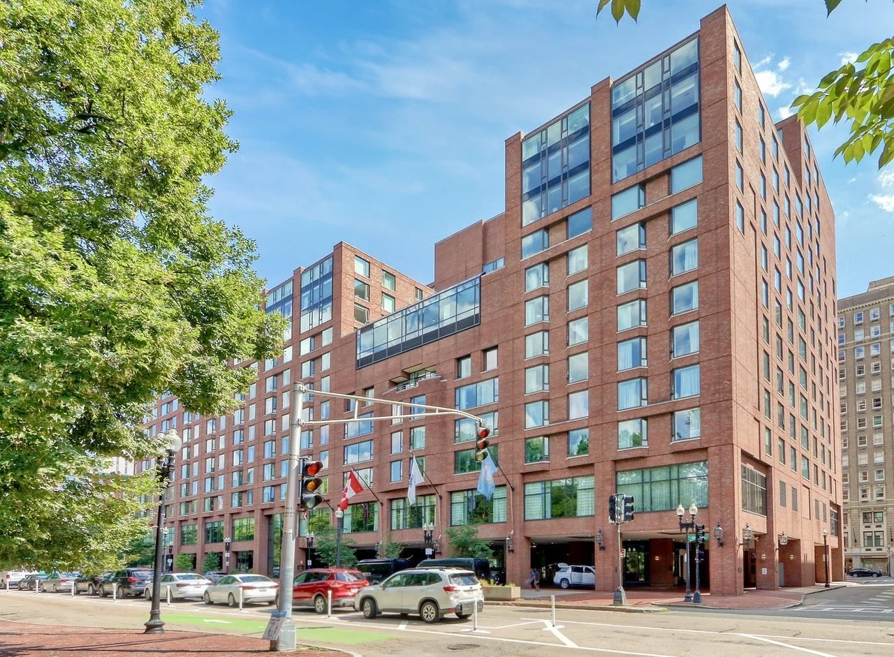 3 bed, 2 bath apartment for rent at 220 Boylston St Unit 1014-1016, Boston Downtown