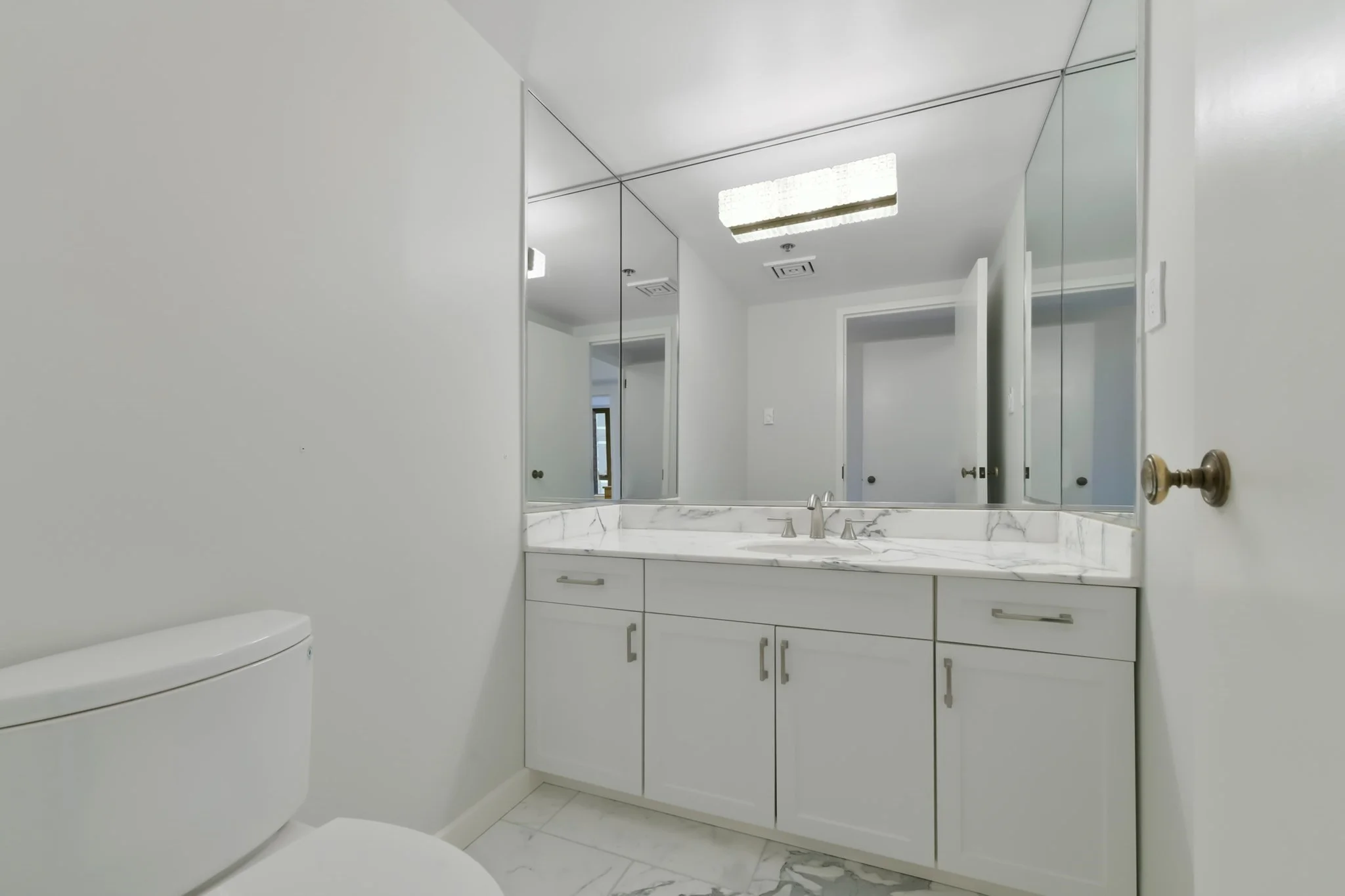 2 bed, 2 bath apartment for rent at 220 Boylston St Unit 1120, Boston Downtown — photo 25 of 31