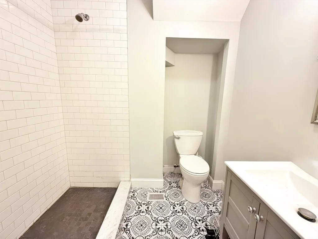 4 bed, 2 bath apartment for rent at 220 Bremen St Unit 1, East Boston — photo 7 of 11