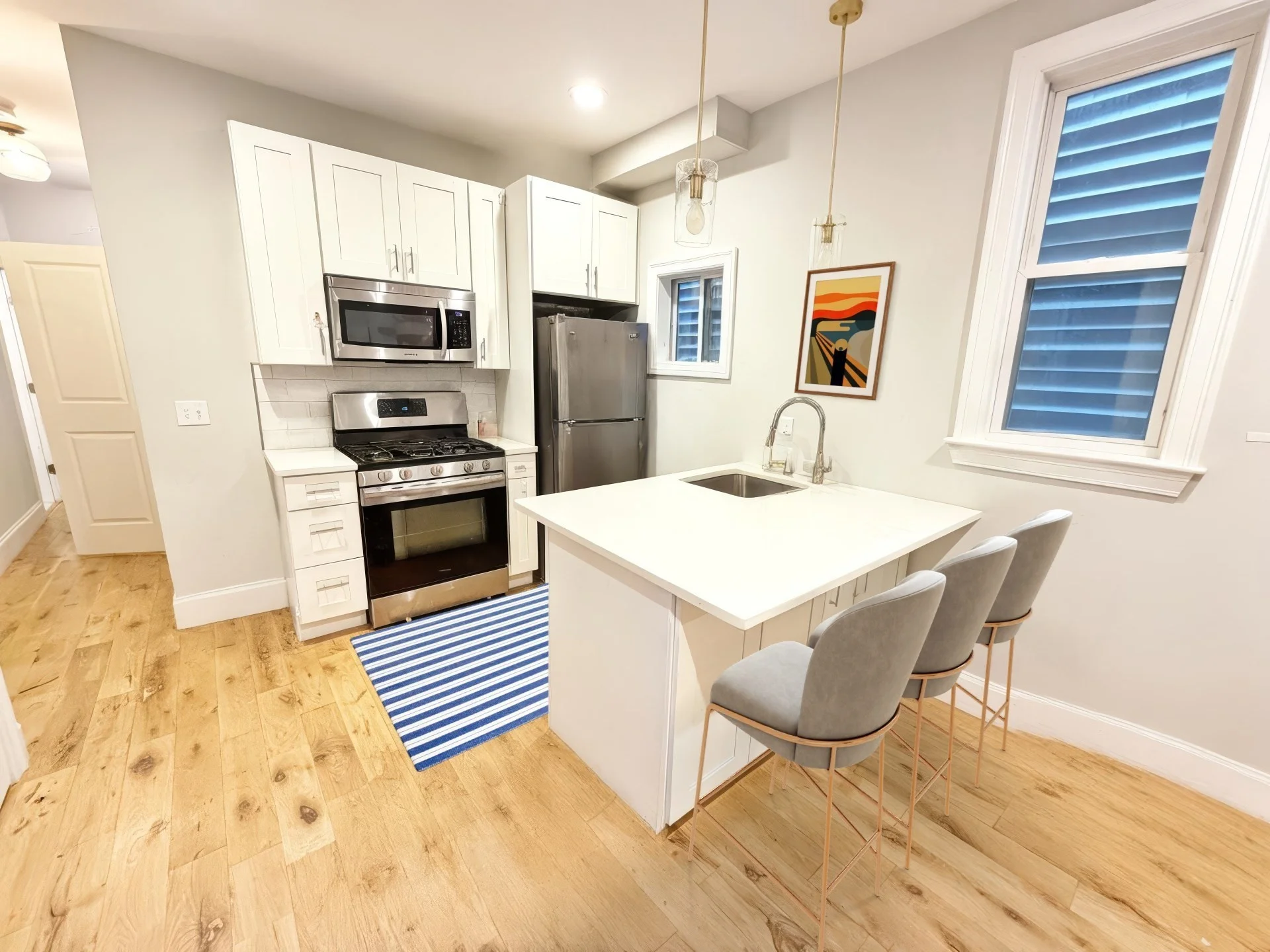 3 bed, 2 bath apartment for rent at 220 Bremen St Unit 1, East Boston — photo 3 of 11