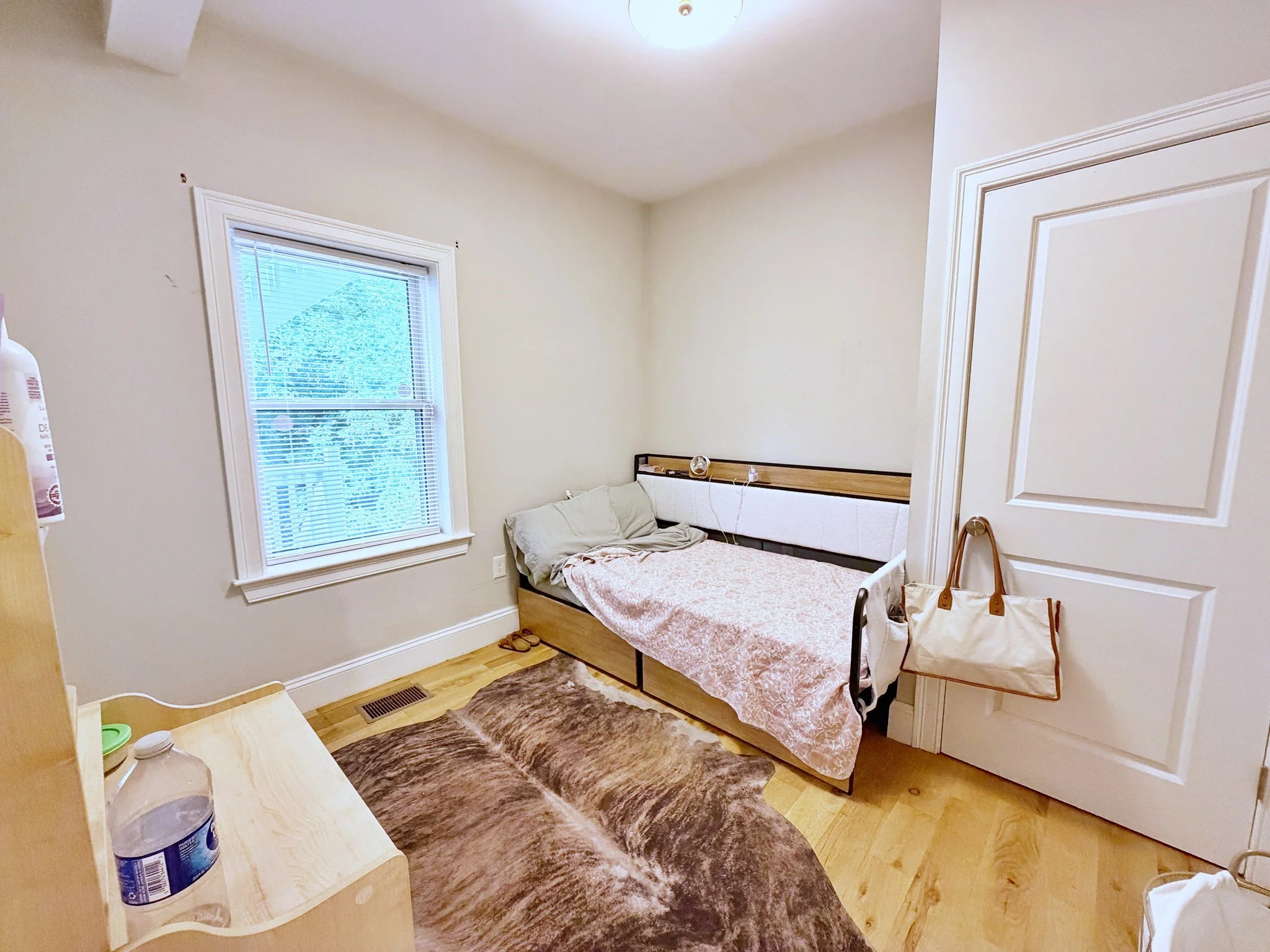 3 bed, 2 bath apartment for rent at 220 Bremen St Unit 1, East Boston — photo 9 of 11