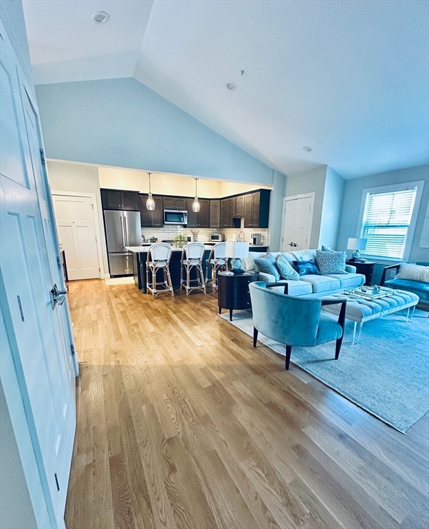 2 bed, 1 bath apartment for rent at 220 Center St Unit 14, Pembroke — photo 9 of 22