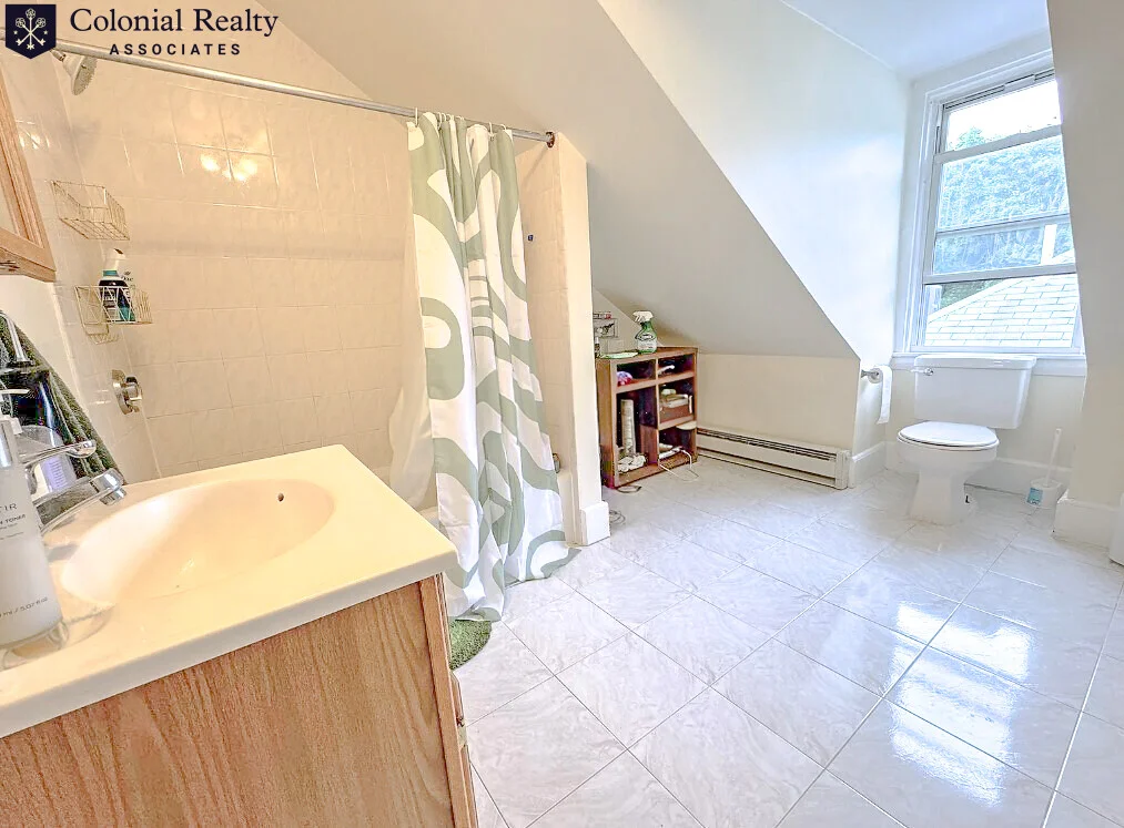 4 bed, 2 bath apartment for rent at 220 Freeman St Unit 4, North Brookline — photo 10 of 11