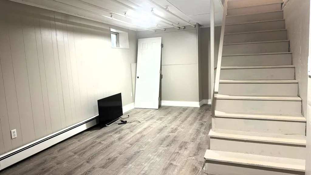 1 bed, 1 bath apartment for rent at 220 Hamilton St Unit Twnhs, Cambridgeport — photo 9 of 11
