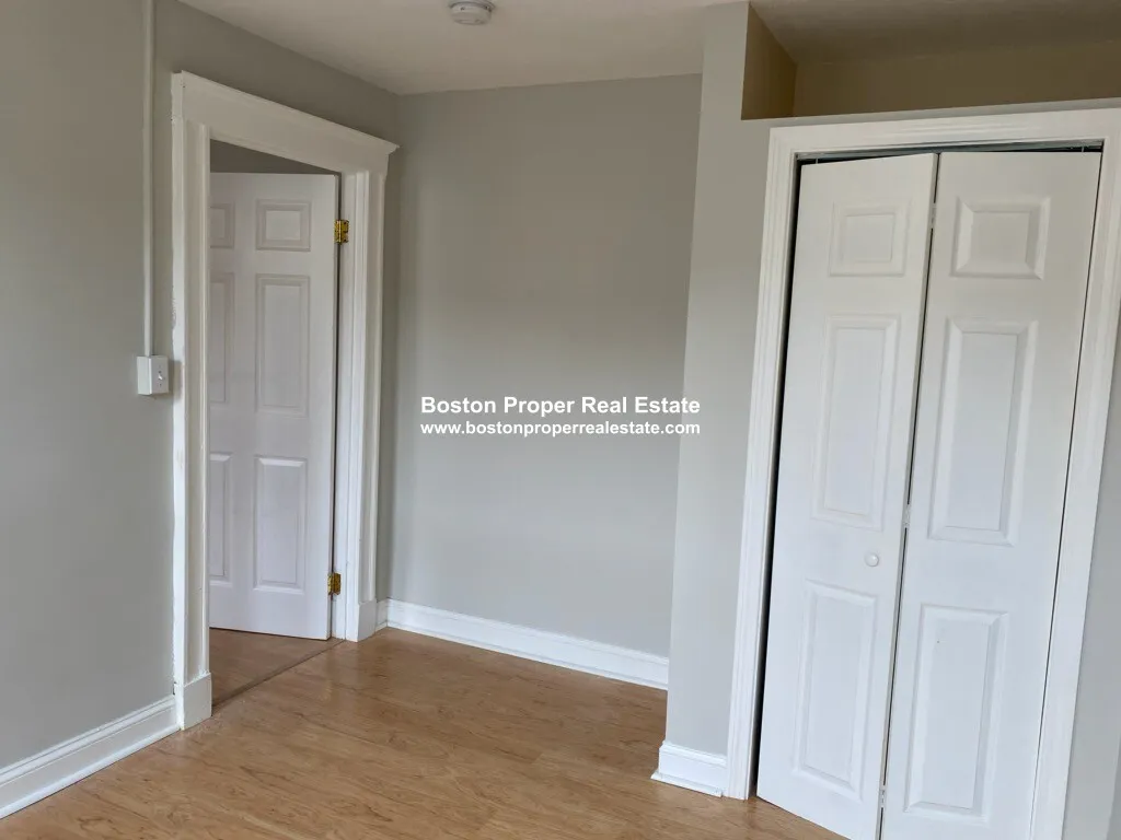3 bed, 1 bath apartment for rent at 220 Hanover St Unit 23, North End — photo 2 of 13