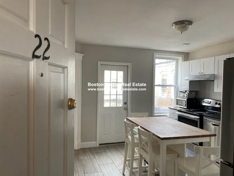 3 bed, 1 bath apartment for rent at 220 Hanover St Unit 23, North End — photo 12 of 13