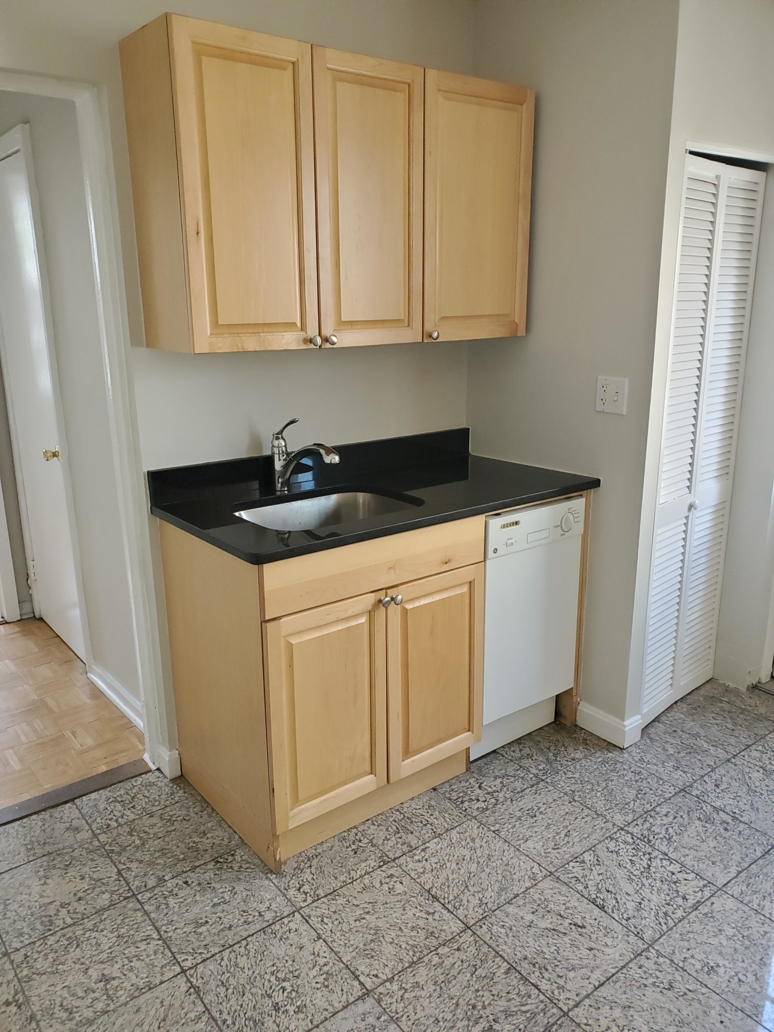 1 bed, 1 bath apartment for rent at 220 Hanover St Unit 26, North End — photo 25 of 38