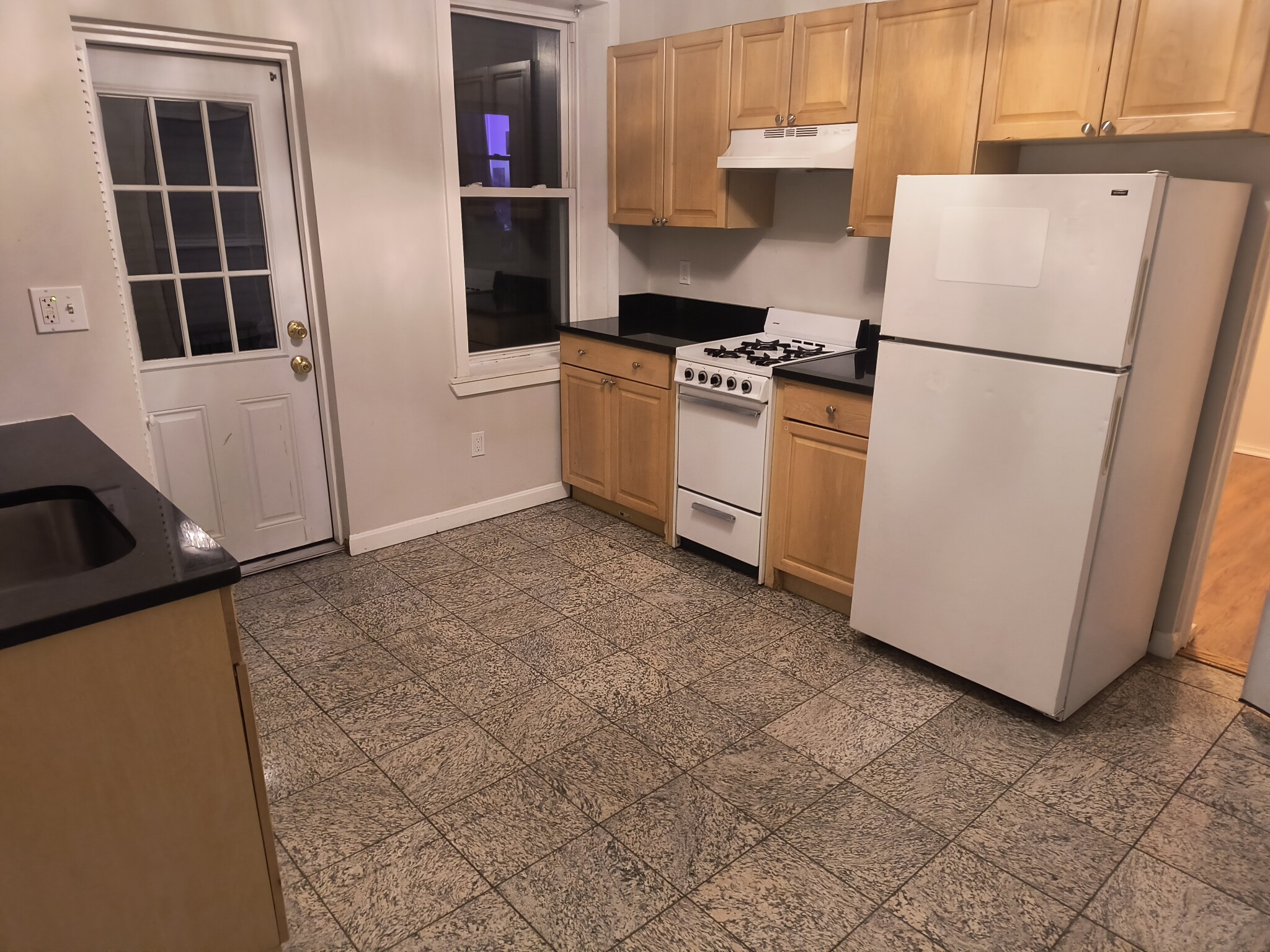 1 bed, 1 bath apartment for rent at 220 Hanover St Unit 26, North End — photo 9 of 38