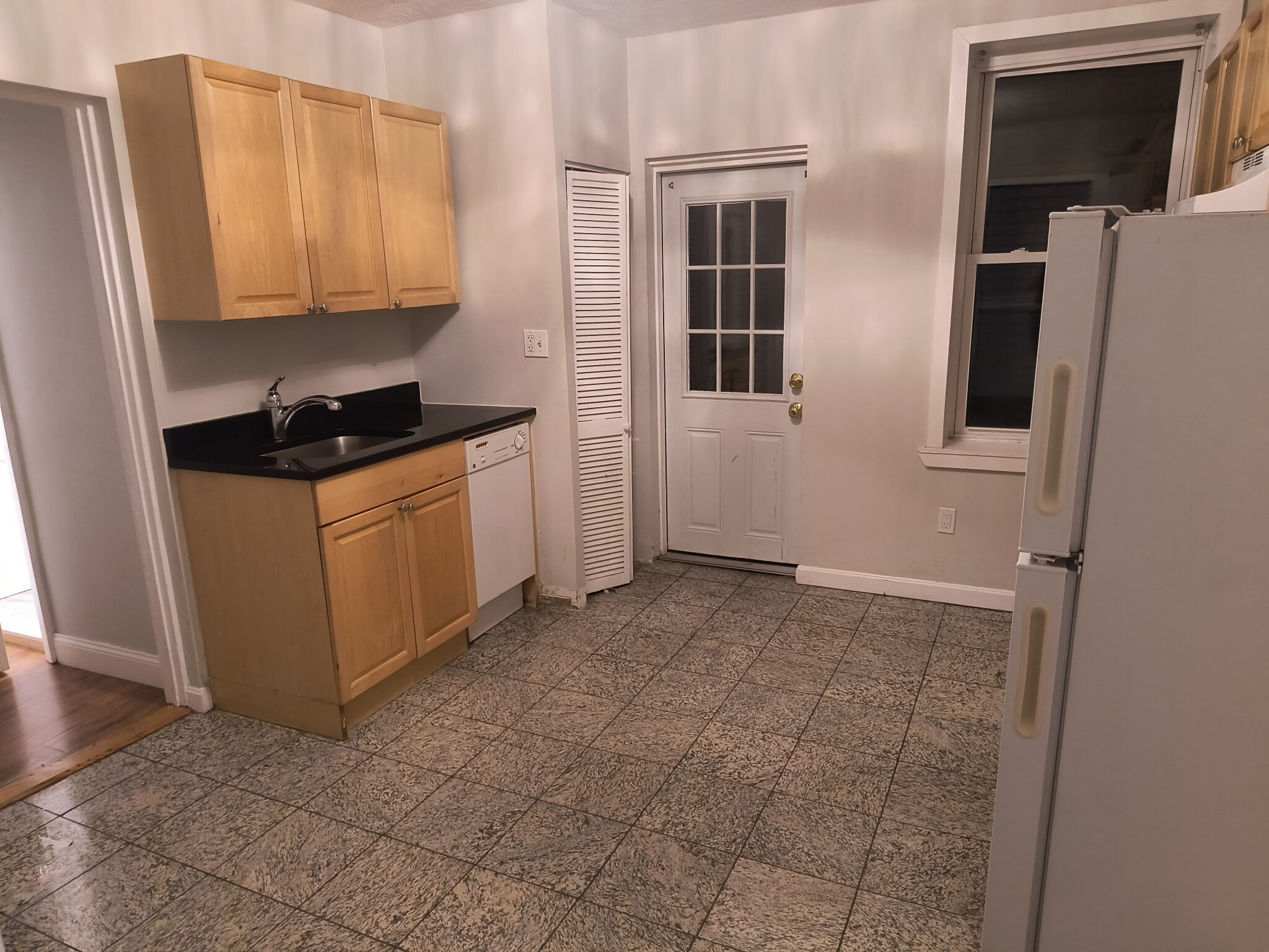1 bed, 1 bath apartment for rent at 220 Hanover St Unit 26, North End — photo 10 of 38