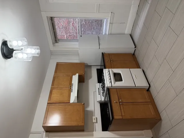 2 bed, 1 bath apartment for rent at 220 Hanover St Unit 3, North End — photo 2 of 57