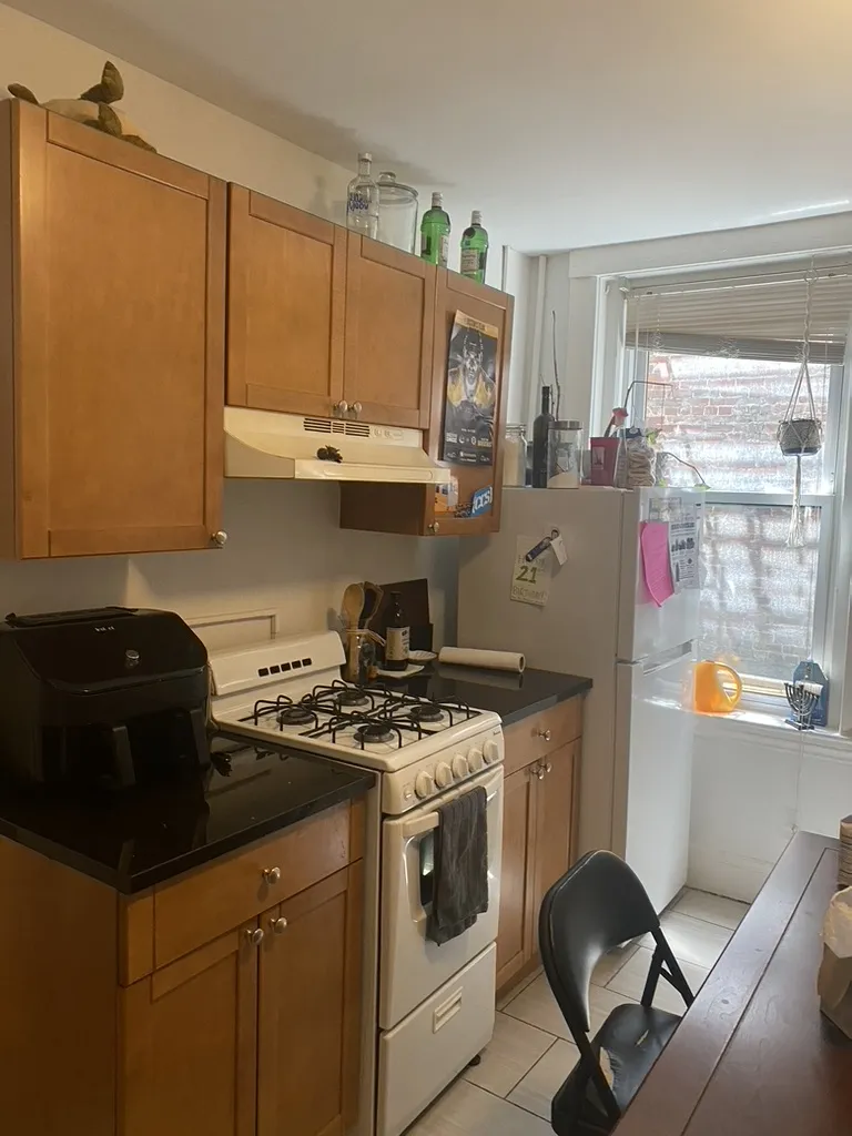 2 bed, 1 bath apartment for rent at 220 Hanover St Unit 3, North End — photo 26 of 49