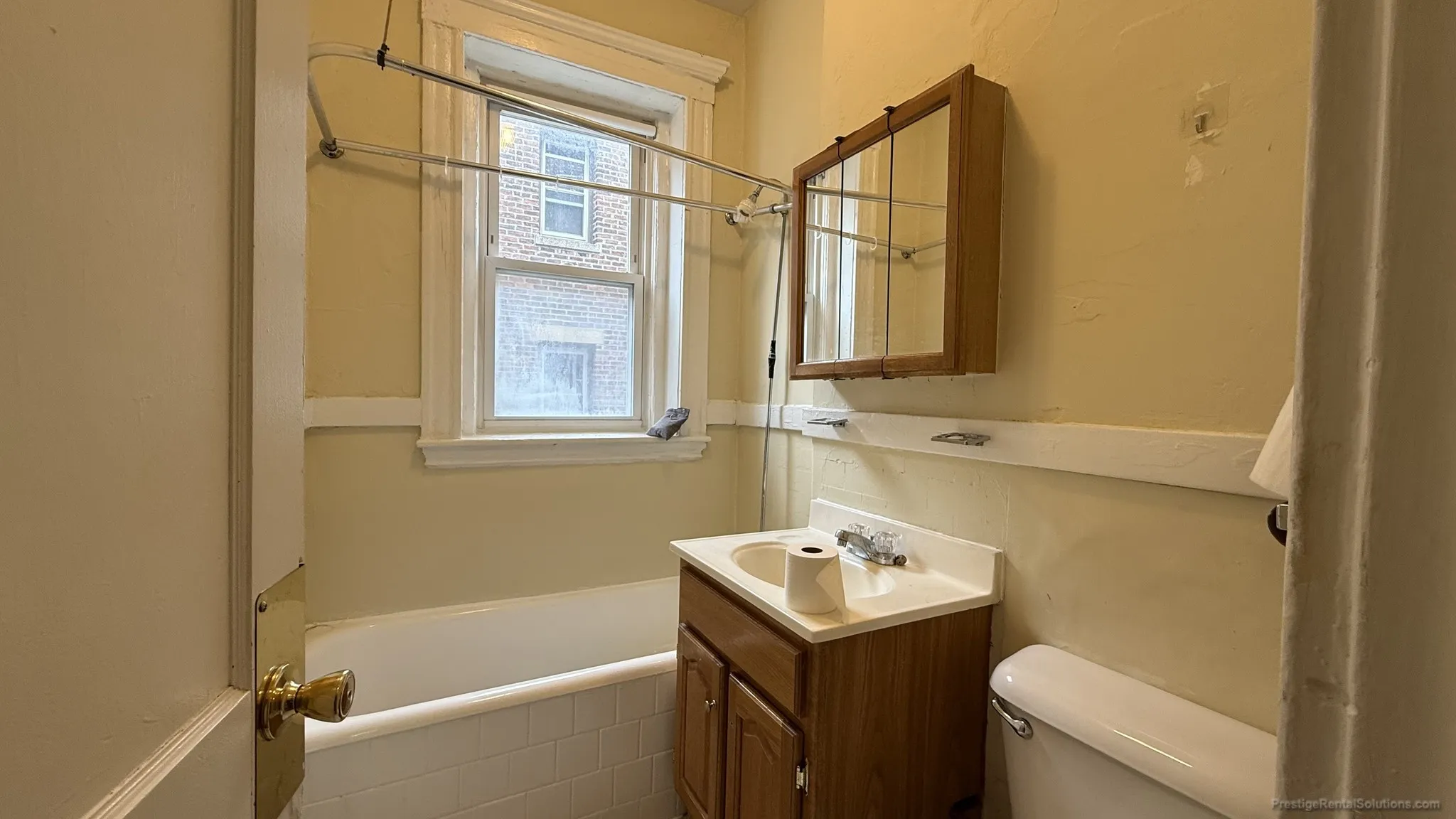 1 bed, 1 bath apartment for rent at 220 Kelton St Unit 4, Allston — photo 11 of 20