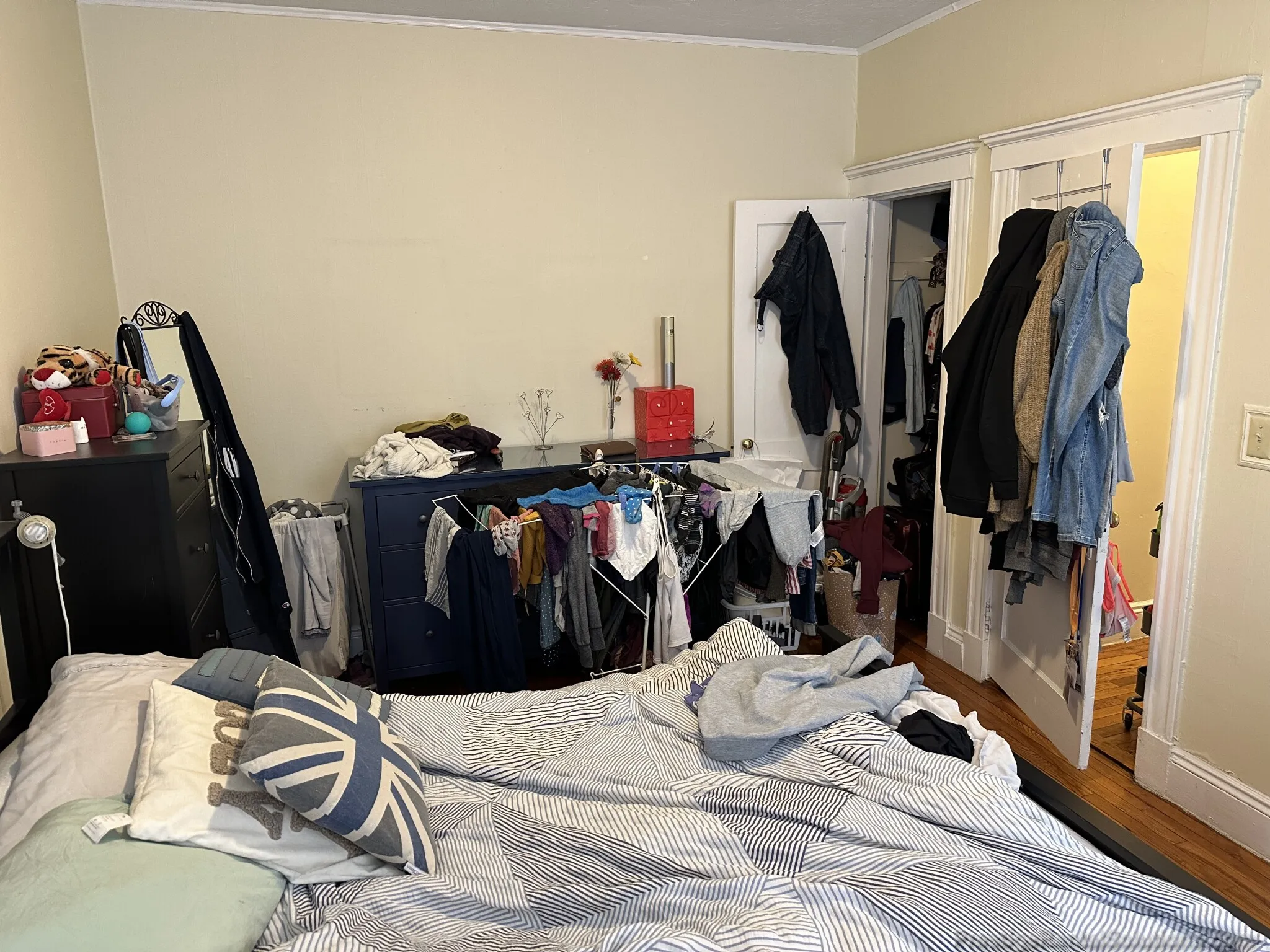1 bed, 1 bath apartment for rent at 220 Kelton St Unit 4, Allston — photo 5 of 20