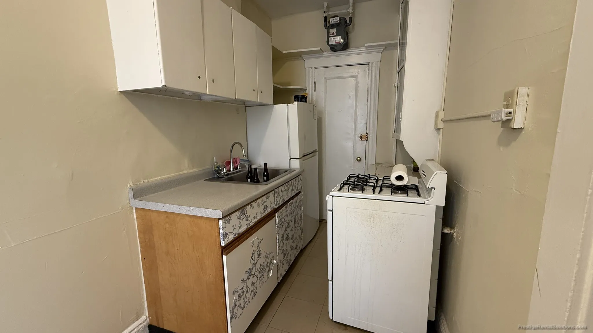 1 bed, 1 bath apartment for rent at 220 Kelton St Unit 4, Allston — photo 9 of 20