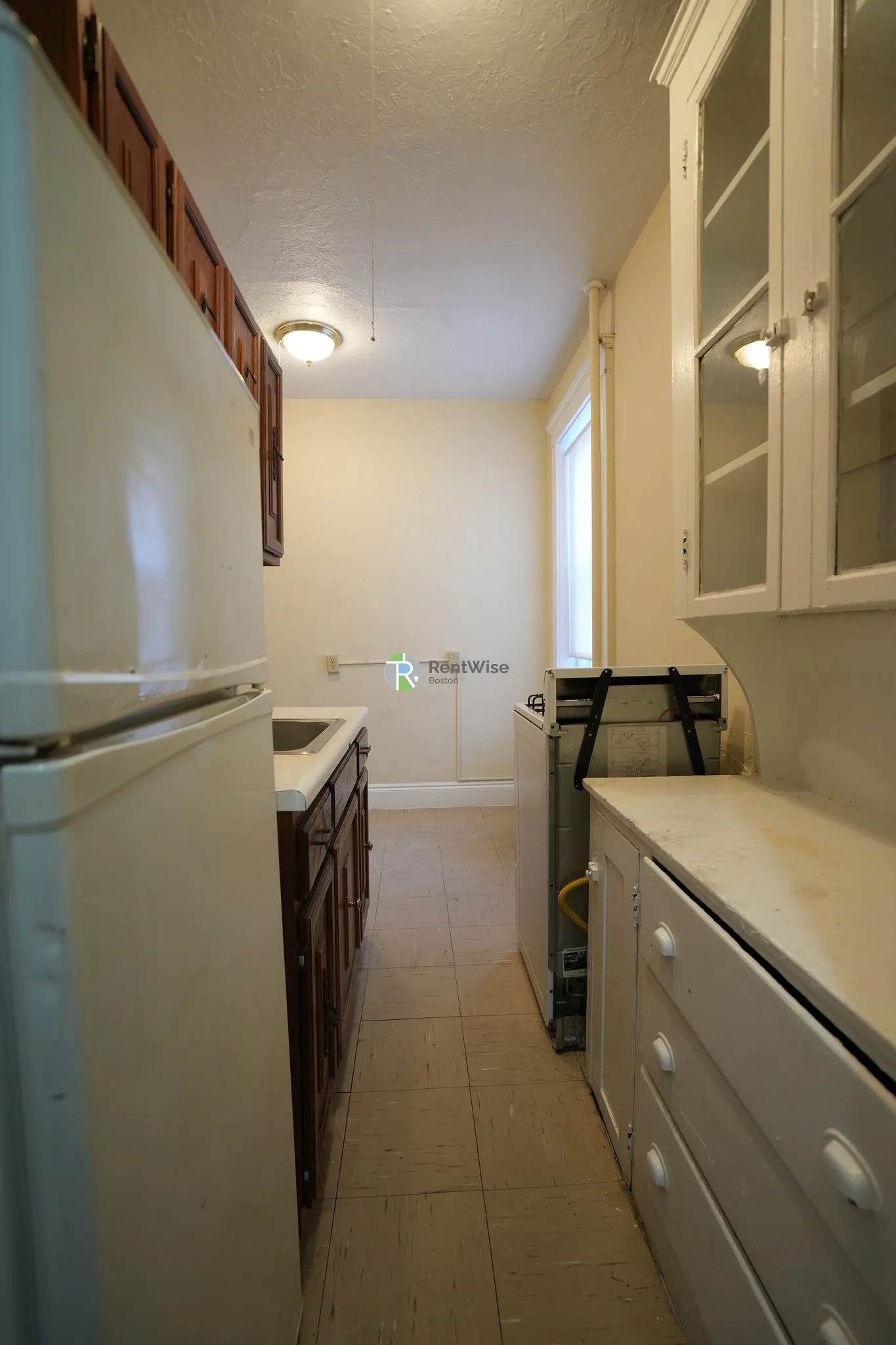 Studio bed, 1 bath apartment for rent at 220 Kelton St Unit 5, Allston — photo 9 of 12