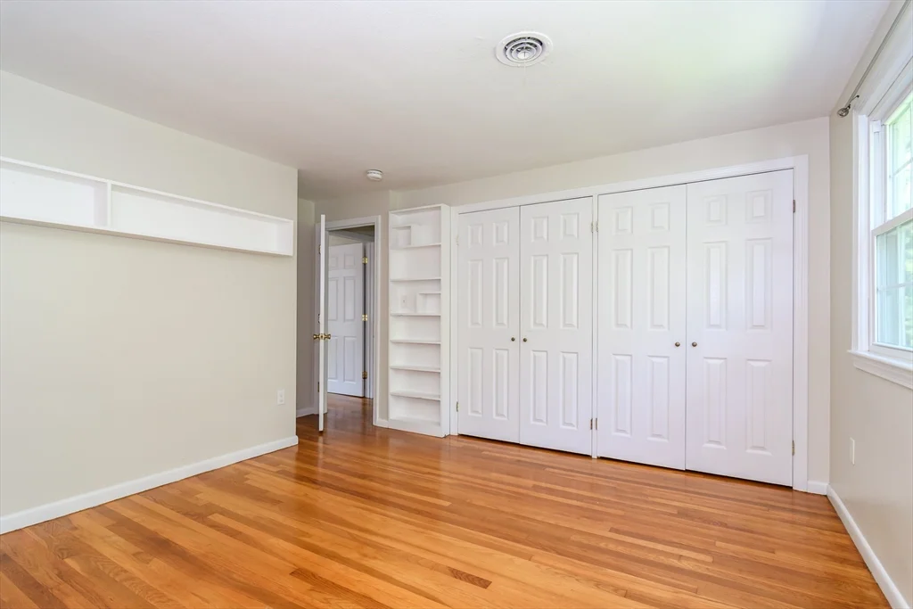 3 bed, 2 bath apartment for rent at 220 Kent St Unit 220, Coolidge Corner — photo 12 of 20