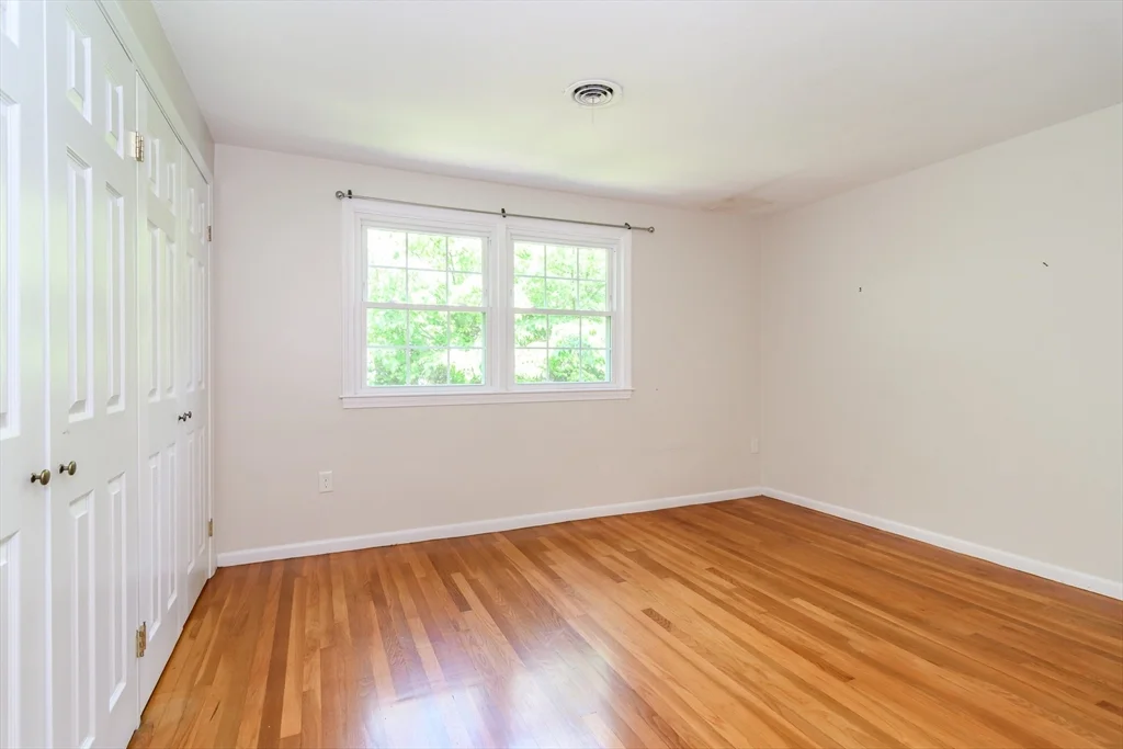 3 bed, 2 bath apartment for rent at 220 Kent St Unit 220, Coolidge Corner — photo 13 of 20