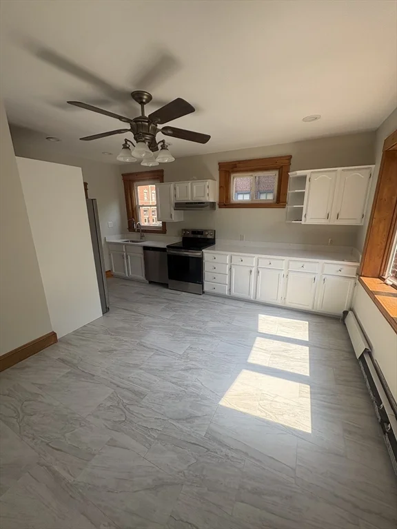 4 bed, 2 bath apartment for rent at 220 Magnolia St Unit 1, Dorchester — photo 6 of 9