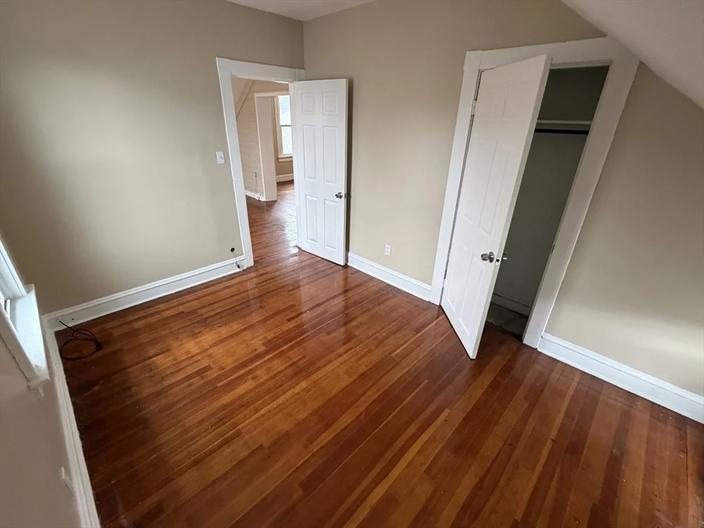 3 bed, 1 bath apartment for rent at 220 Osborn St Unit 3, Fall River — photo 13 of 24
