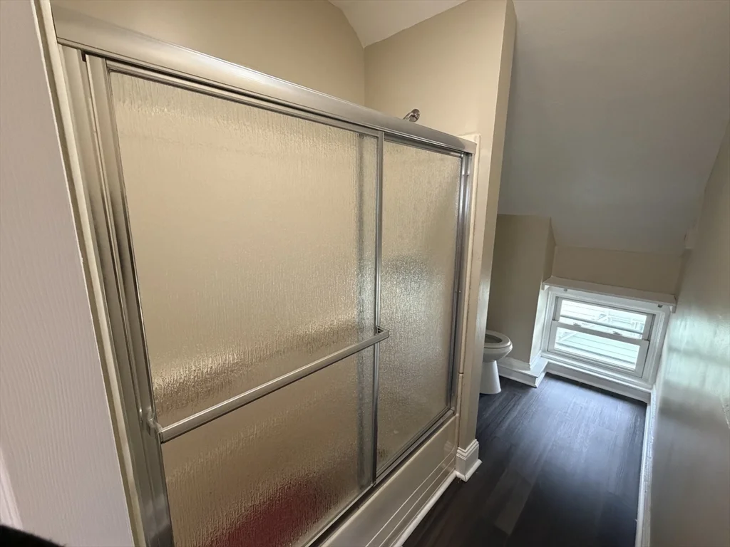 3 bed, 1 bath apartment for rent at 220 Osborn St Unit 3, Fall River — photo 23 of 24