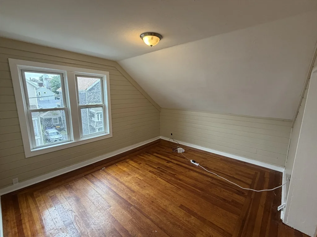 3 bed, 1 bath apartment for rent at 220 Osborn St Unit 3, Fall River — photo 12 of 24