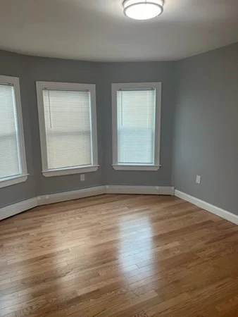 3 bed, 2 bath apartment for rent at 220 Pearl St Unit 2, Winter Hill — photo 4 of 10