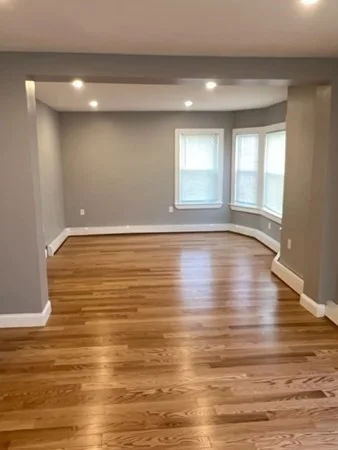 3 bed, 2 bath apartment for rent at 220 Pearl St Unit 2, Winter Hill — photo 2 of 10