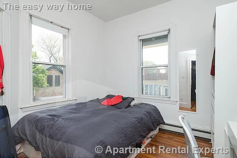 3 bed, 1 bath apartment for rent at 220 Prospect St Unit 1, Central Square — photo 3 of 7